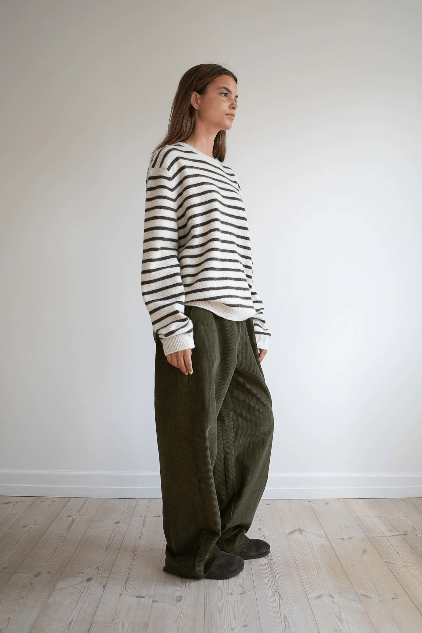 BELLA CORDUROY PANTS - MOSS GREEN