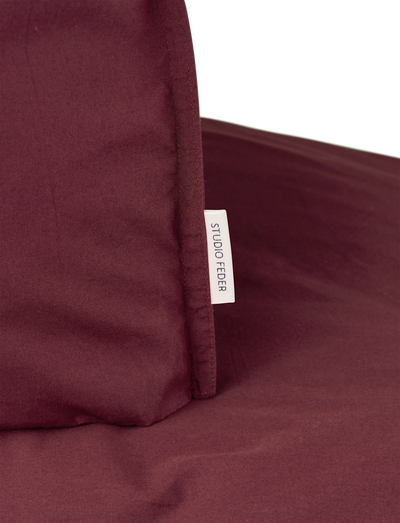 JUNIOR BEDDING - BURGUNDY