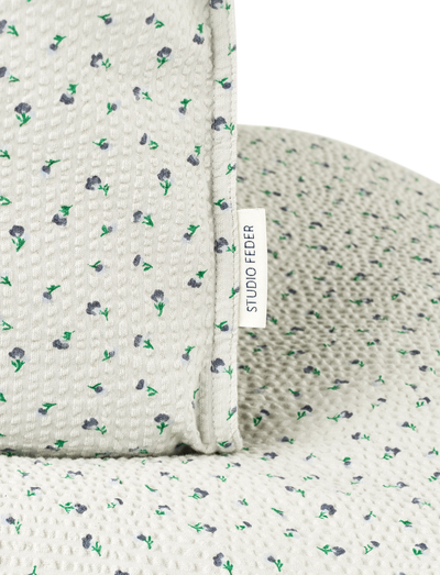 BABY BEDDING - SEERSUCKER - CLOUDY DAY